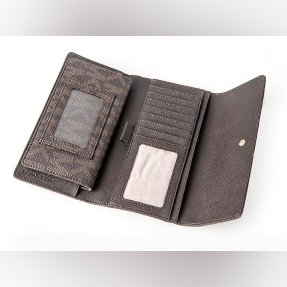 NWOT Michael Kors Jet Set Checkbook Wallet in Brown